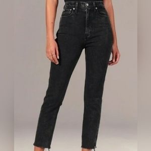 ABERCROMBIE & FITCH THE SKINNY HIGH RISE CURVE LOVE JEANS - 4S / 27S